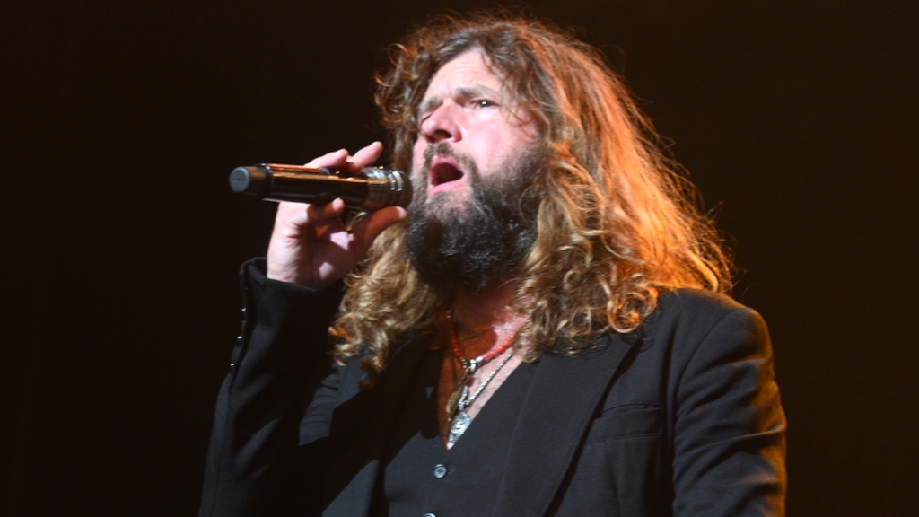 Jay Buchanan mit Rival Sons am 12. Juli 2025 beim Rock Zottegem Festival im belgischen Zottegem